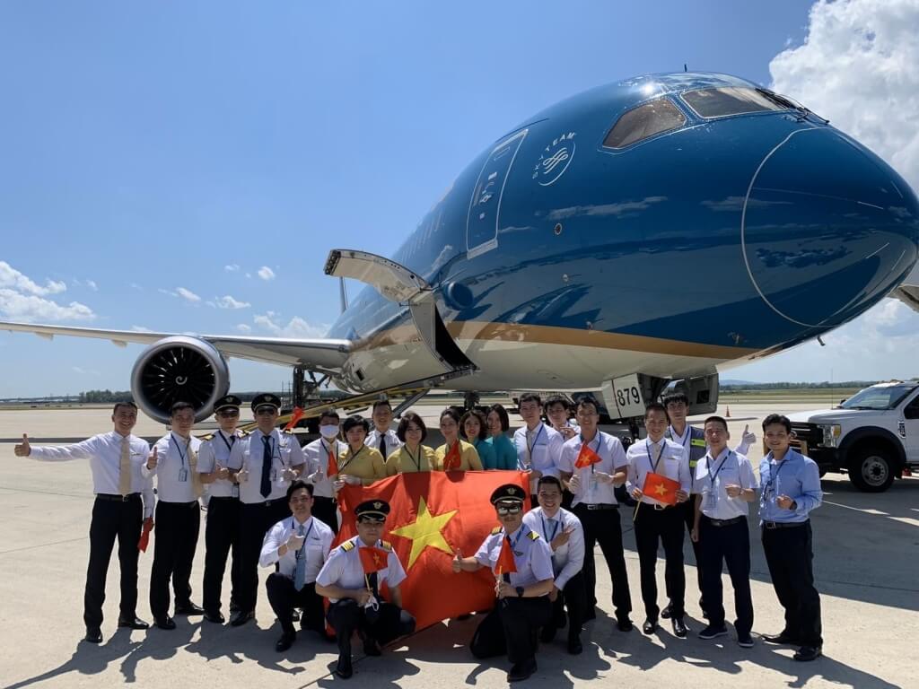 Cách tính thuế phí Vé máy bay Vietnam Airlines